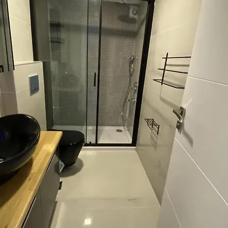 别墅 Cesme'de Yemyesil Bahceli, Havuzlu Villa-awz112 Çeşme